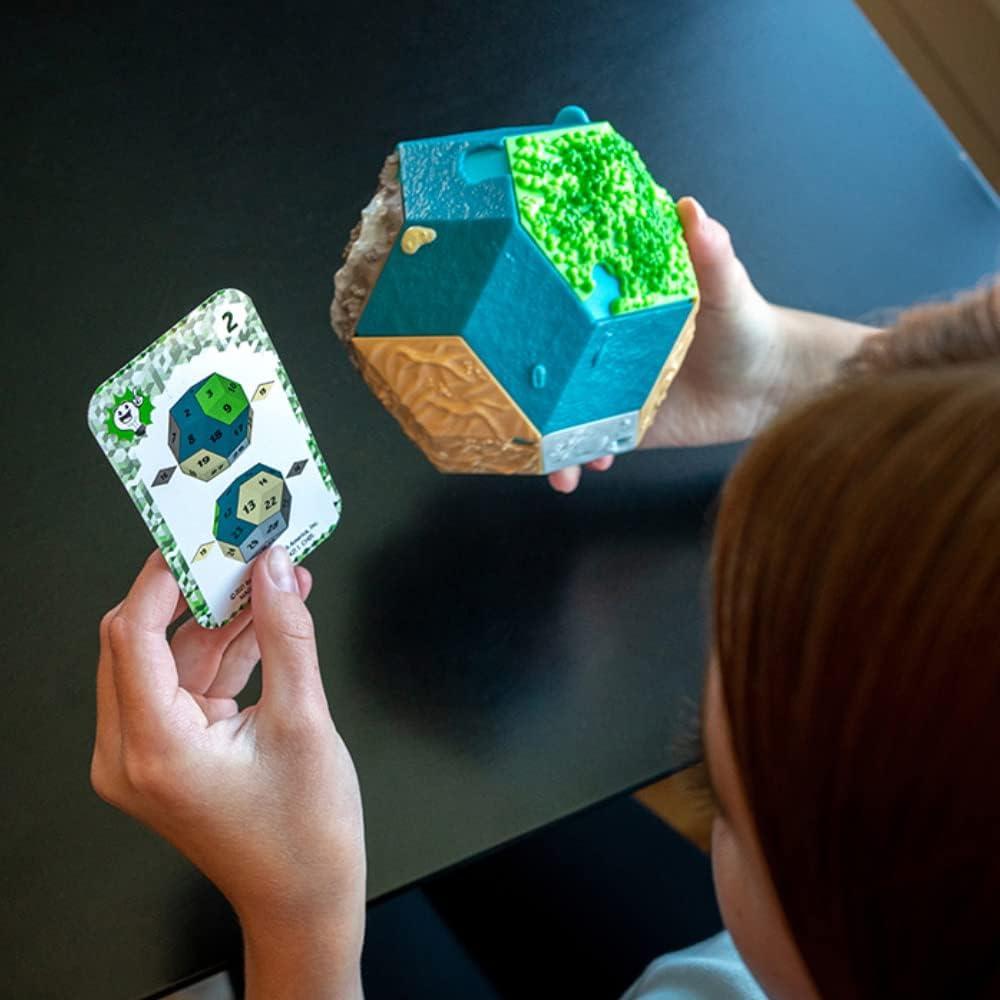 ThinkFun GeoLogic World Changing Logic Puzzle for Ages 8 and Up, Multicolor