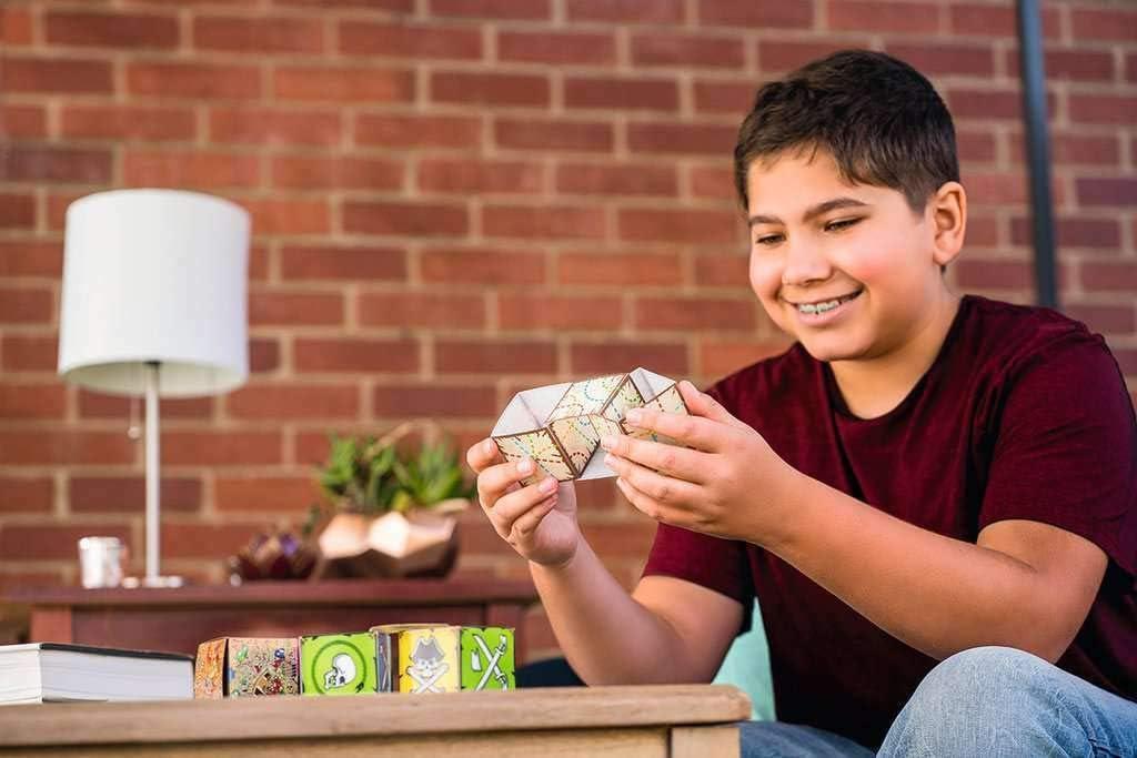 ThinkFun Blockchain (Pirates) STEM Toy and Logic Game for Boys and Girls Age 8 and Up – The Addictive Brainteaser Puzzle